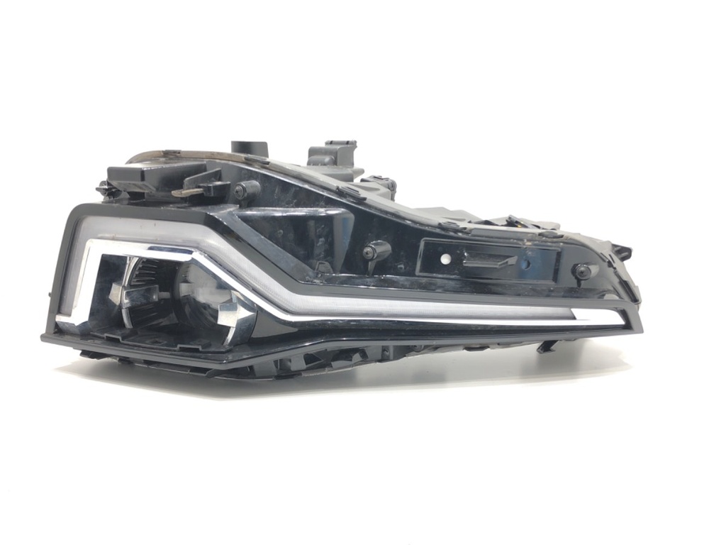 [STARK-801229] Faros delanteros derecho SsangYong Torres (J100) 2022-