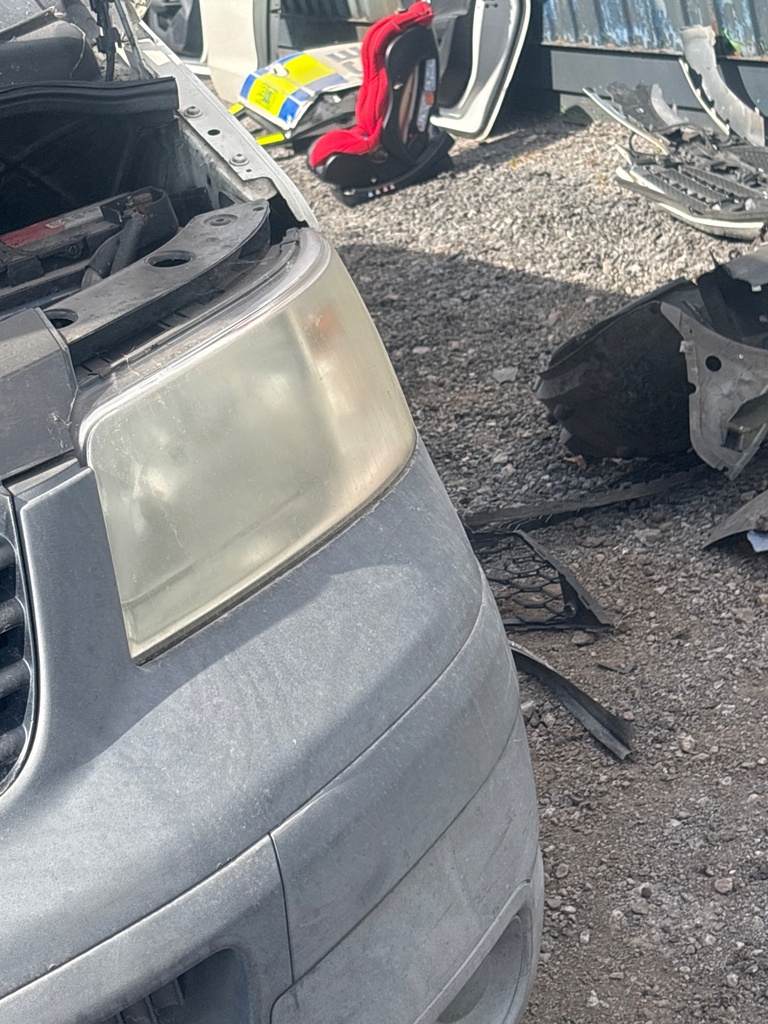 [EPE-121198] Faro izquierdo VW Transporter T5 2007