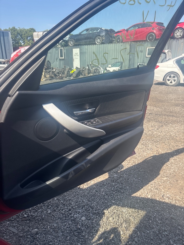 [EPE-121374] Panel interior de puerta delantera derecho BMW Serie 3 F30 2012