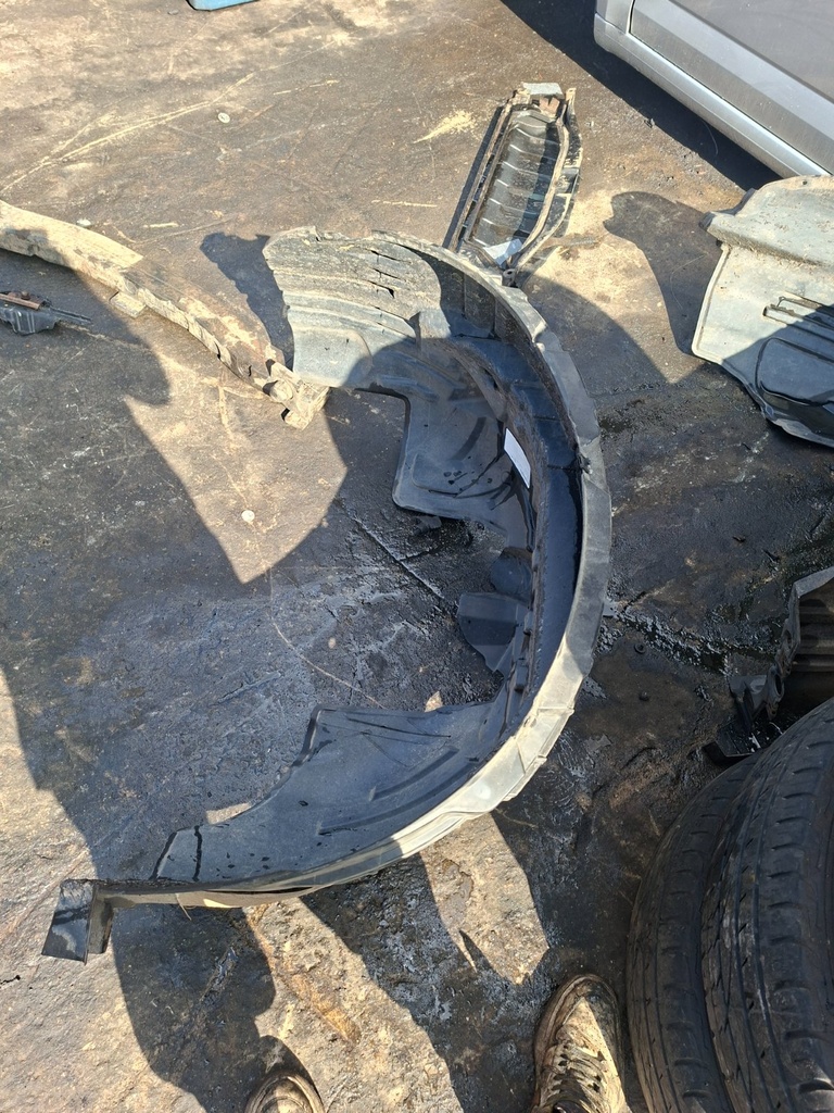 [EPE-122452] Paso de rueda interior delantero derecho Nissan Navara NP300 D23