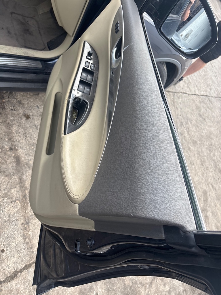 [EPE-122734] Panel interior de puerta delantera derecha Infiniti EX 2010