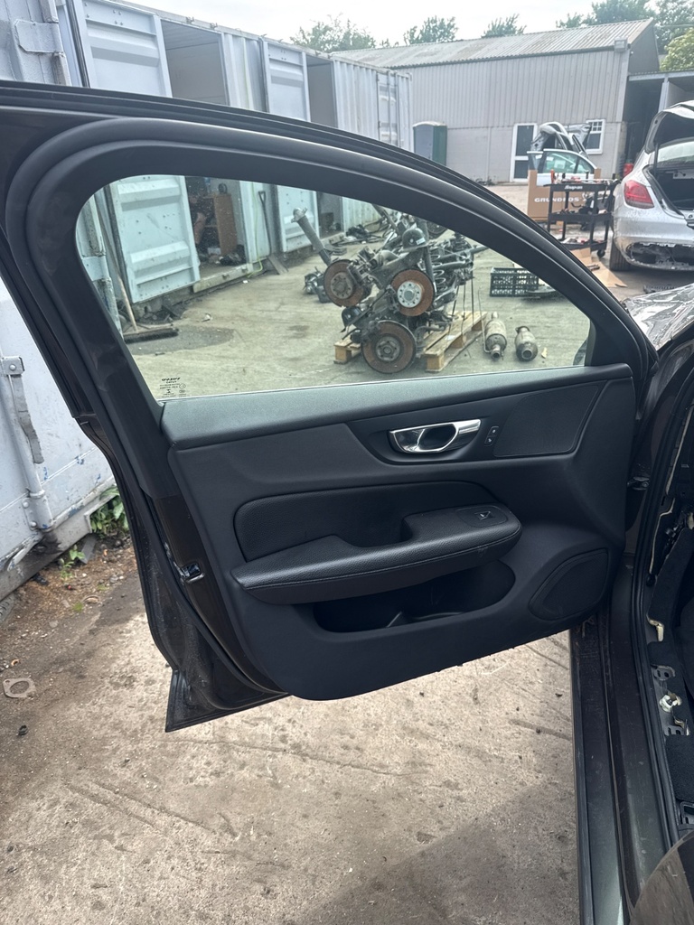 [EPE-105713] Motor regulador cristal puerta delantera izquierda Volvo V60