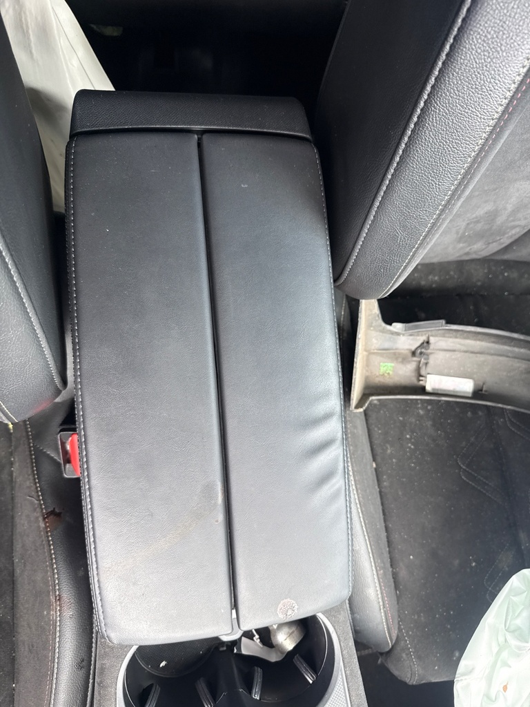 [EPE-107868] Reposabrazos de consola central DS 7 Crossback 2019