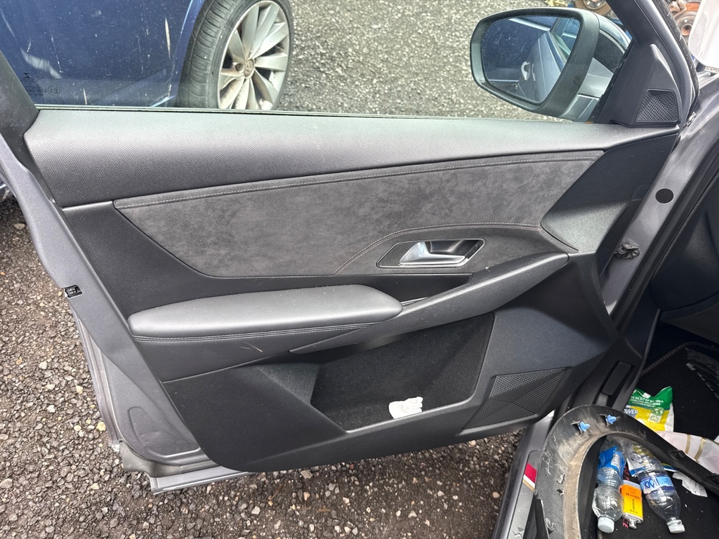 [EPE-107908] Panel interior de puerta delantera izquierdo DS 7 Crossback 2019
