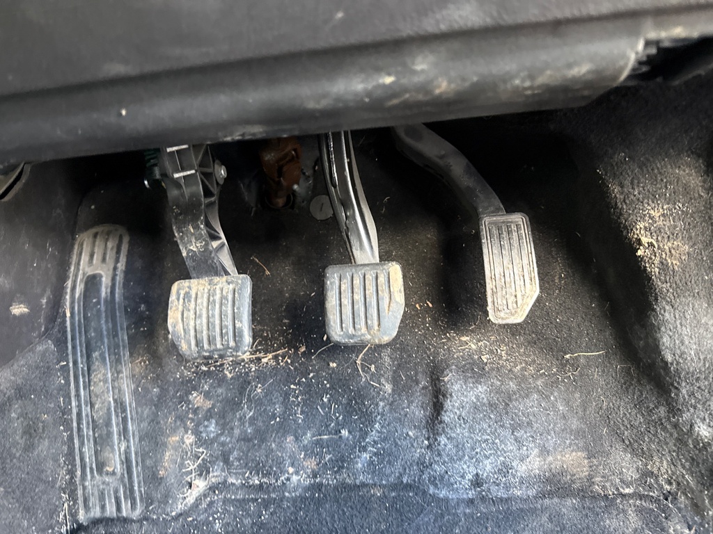 [EPE-108031] Conjunto de pedales Ford Mondeo (2014-2022)