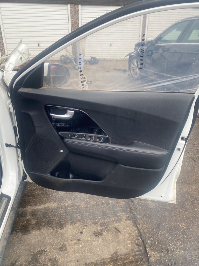 [EPE-108318] Panel interior de puerta delantera derecho Kia Niro