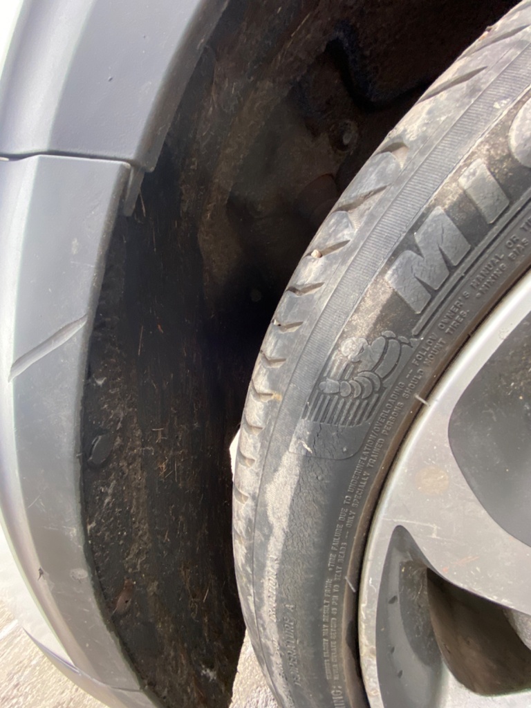 [EPE-108413] Moldura paso de rueda trasero derecho Kia Niro 2018