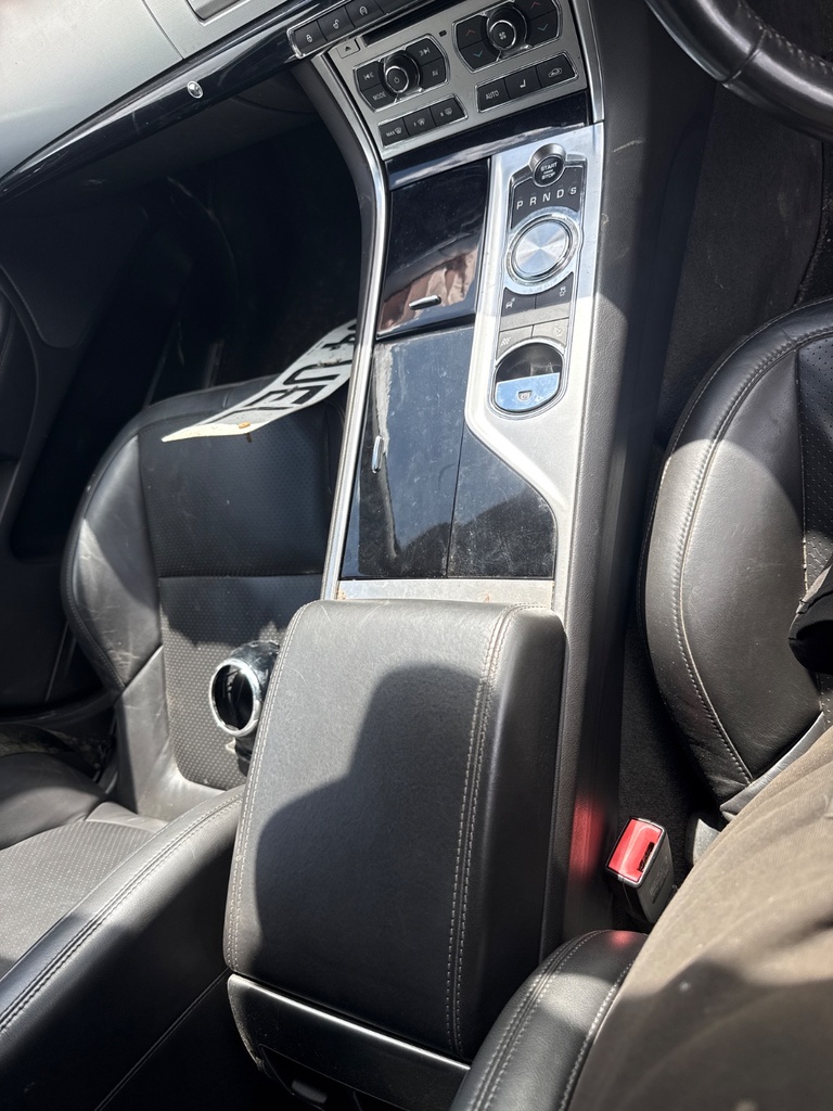[EPE-109011] Consola central Jaguar XF