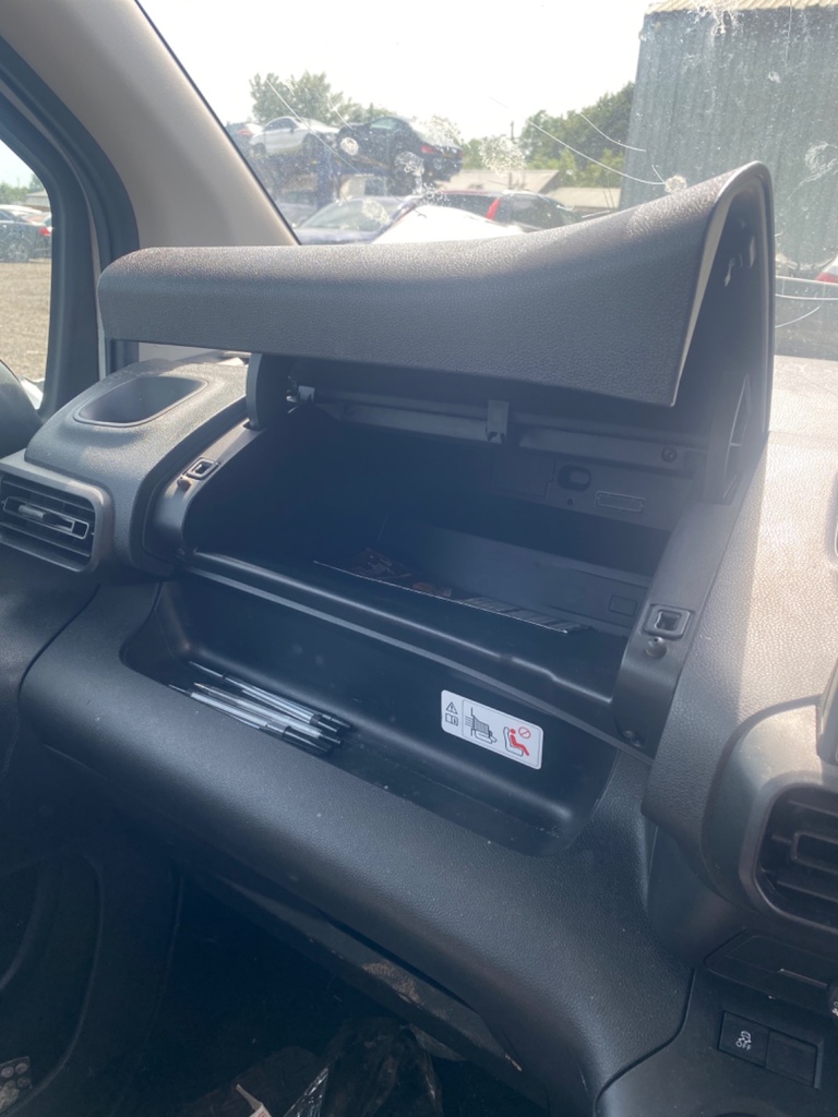 [EPE-109418] Guantera Vauxhall Combo 2020