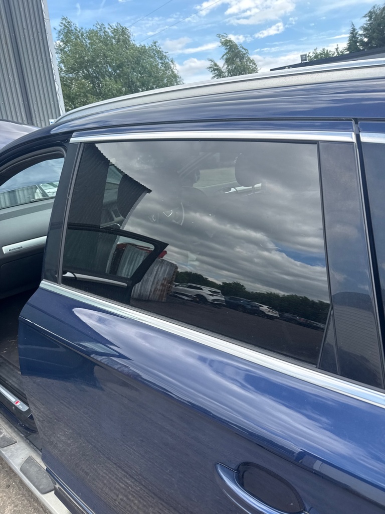[EPE-109783] Cristal de puerta trasero izquierdo Audi Q7 4LB