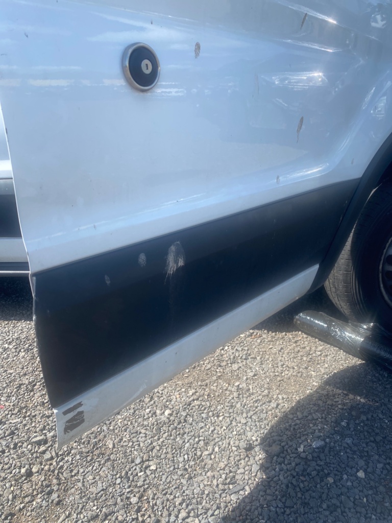 [EPE-110402] Moldura puerta delantera derecha Ford Transit (2016-)