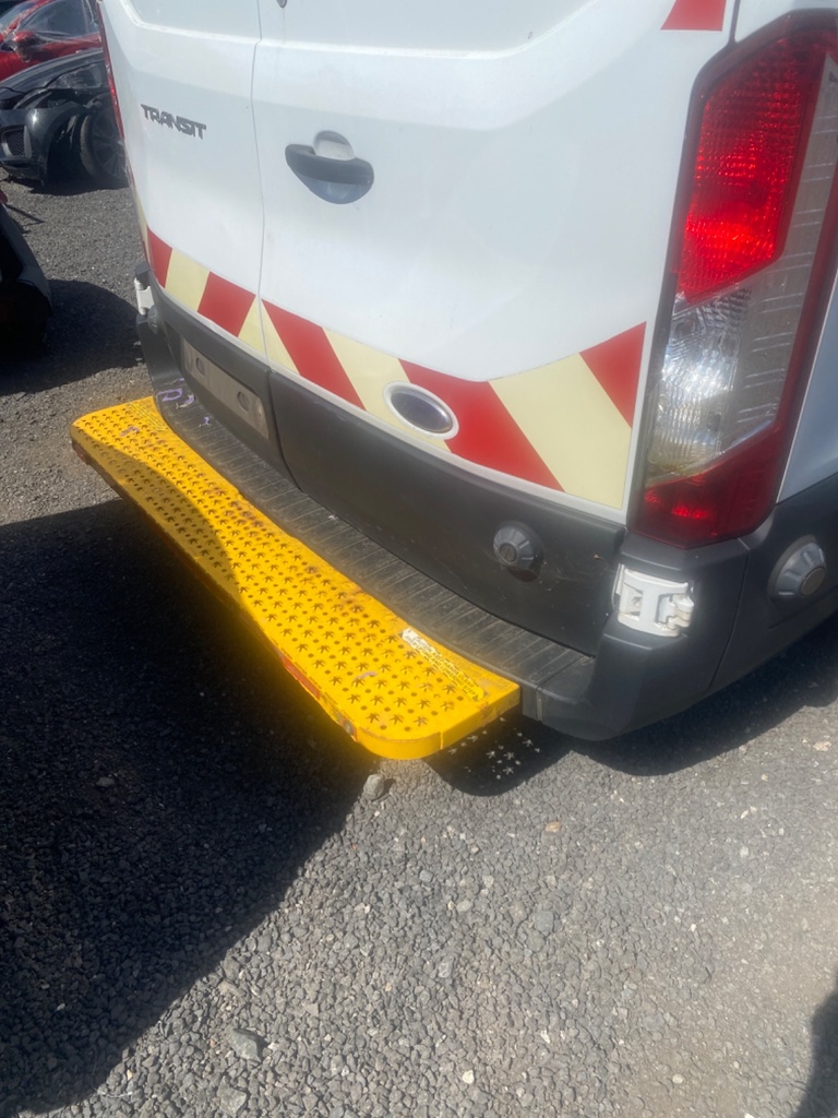 [EPE-110434] Paragolpes trasero FORD Transit 2019 Frozen White