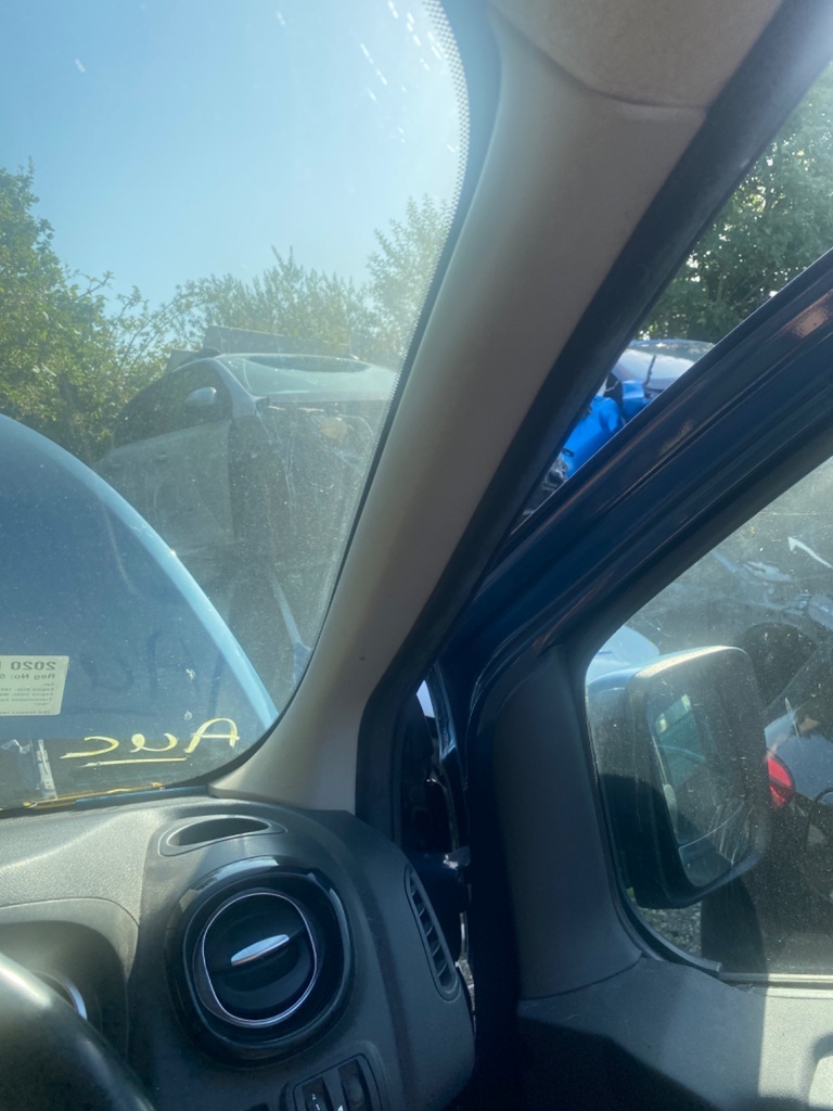 [EPE-110909] Pilar A Renault Trafic 2.0 DCI 2020