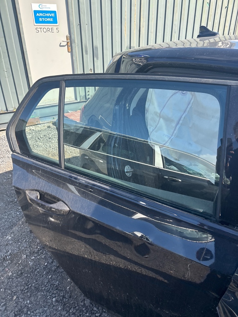 [EPE-111513] Cristal de puerta trasero derecho Vw Golf 2023