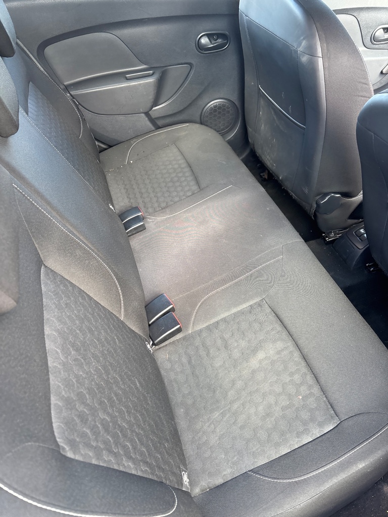 [EPE-111632] Conjunto de asiento trasero Dacia Sandero 2014