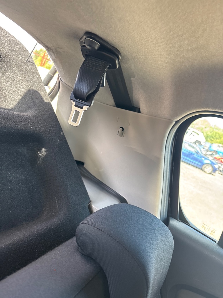 [EPE-111634] Pretensor de cinturón trasero izquierdo Dacia Sandero
