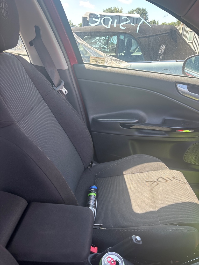 [EPE-111696] Asiento delantero izquierdo Alfa Romeo Giulietta