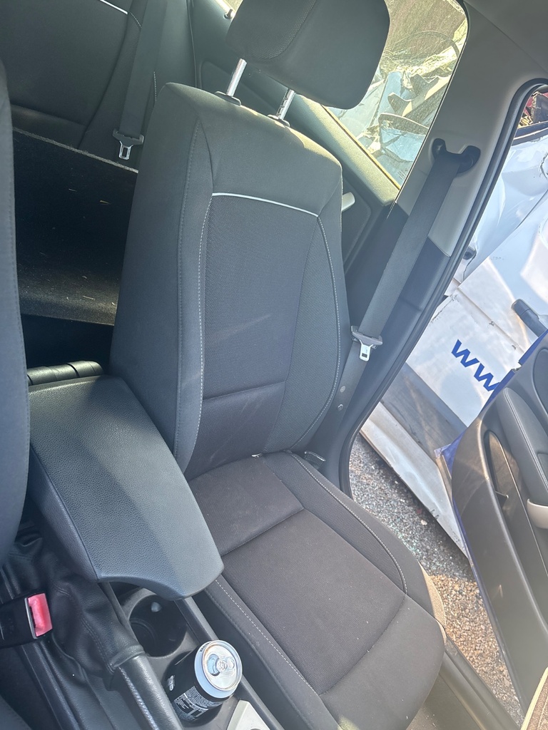 [EPE-112598] Asiento delantero izquierdo BMW Serie 1
