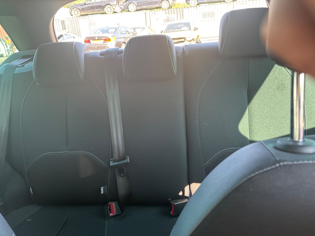 [EPE-112885] Conjunto de asiento trasero Citroen DS3