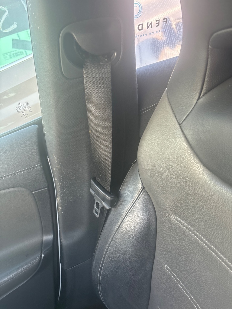 [EPE-113243] Pretensor de cinturón de seguridad delantero derecho Mercedes CLA 200