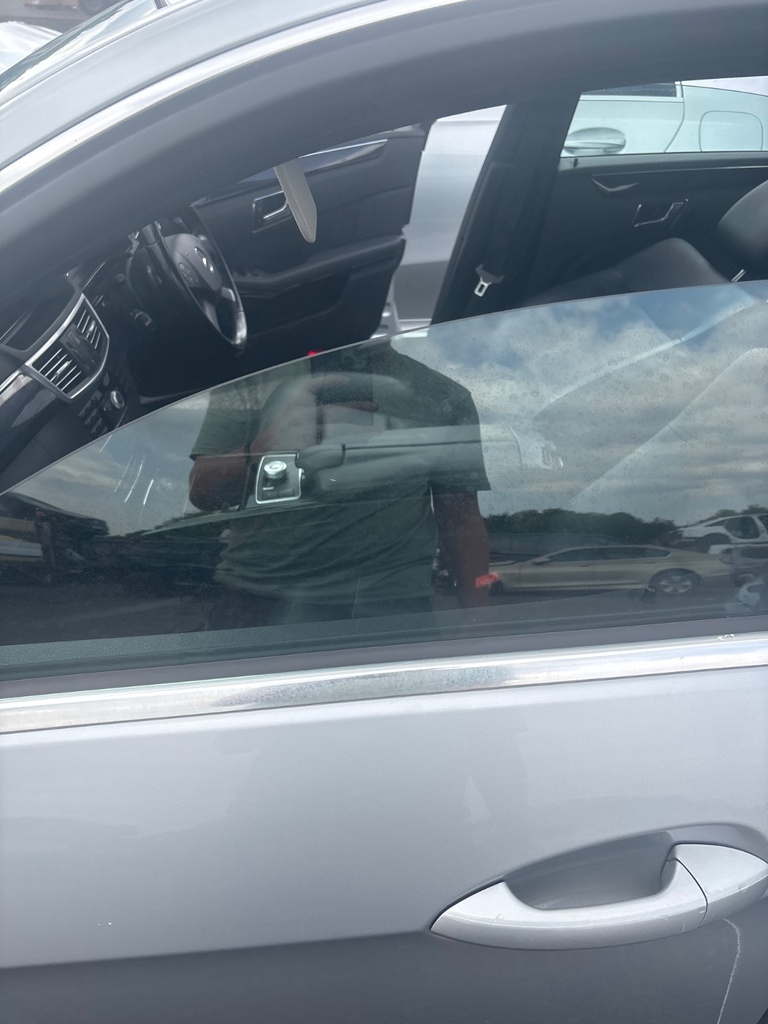 [EPE-115293] Cristal de puerta delantero izquierdo Mercedes-Benz E-Class