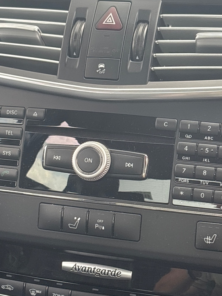 [EPE-115253] Autorradio reproductor CD Mercedes-Benz E-Class