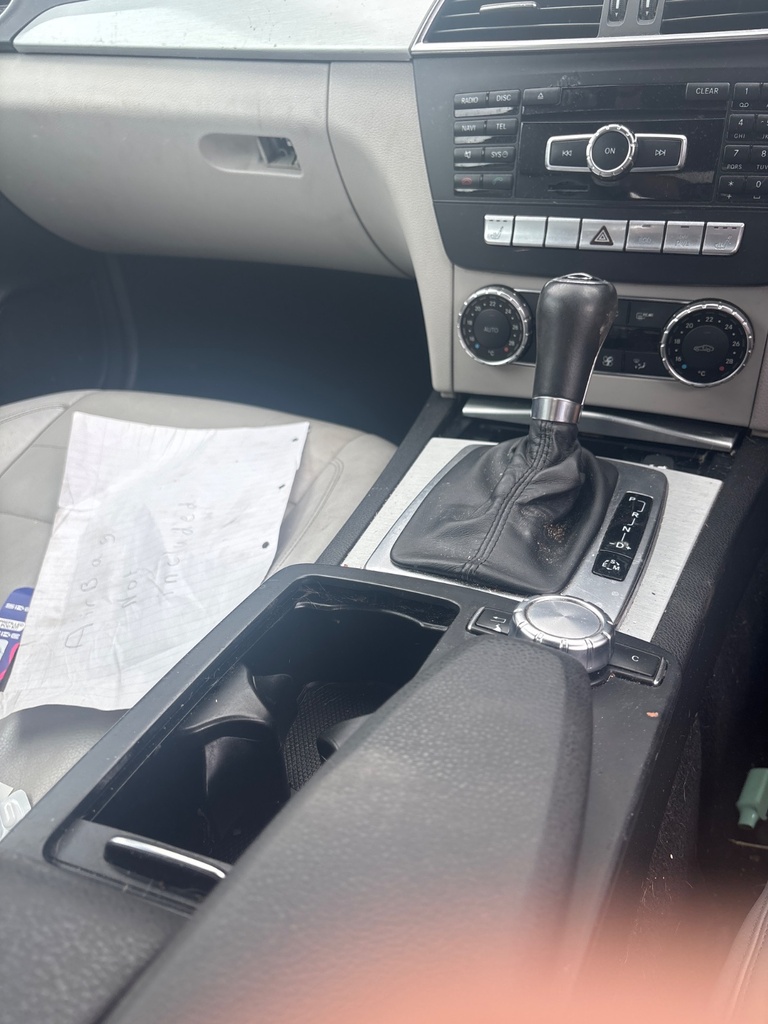 [EPE-116257] Consola central Mercedes-Benz C-Class 2013