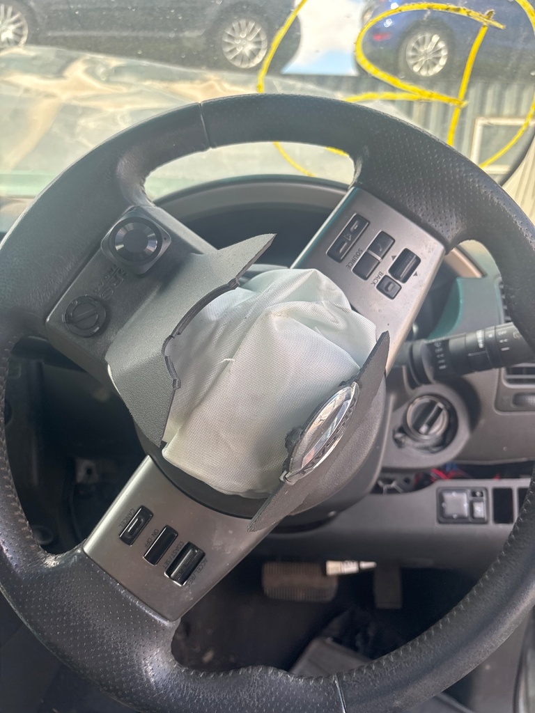 [EPE-117476] Volante de dirección Nissan Pathfinder III R51