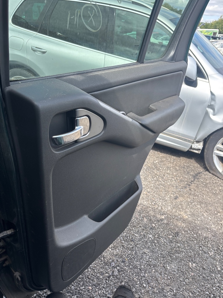 [EPE-117539] Panel interior de puerta trasera derecha Nissan Pathfinder III R51