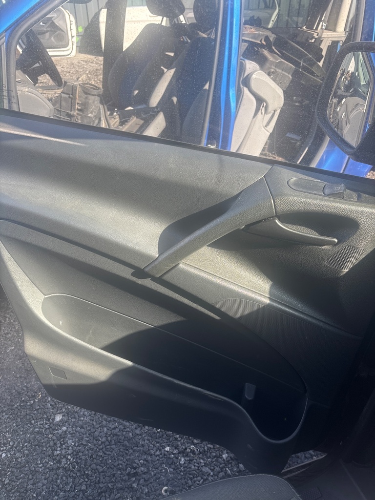 [EPE-119081] Panel interior de puerta delantera izquierdo Mercedes-Benz Vito