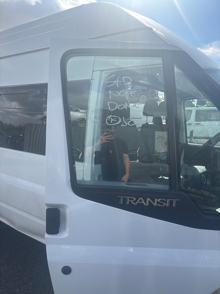 [EPE-119148] Cristal de puerta delantero derecho Ford Transit