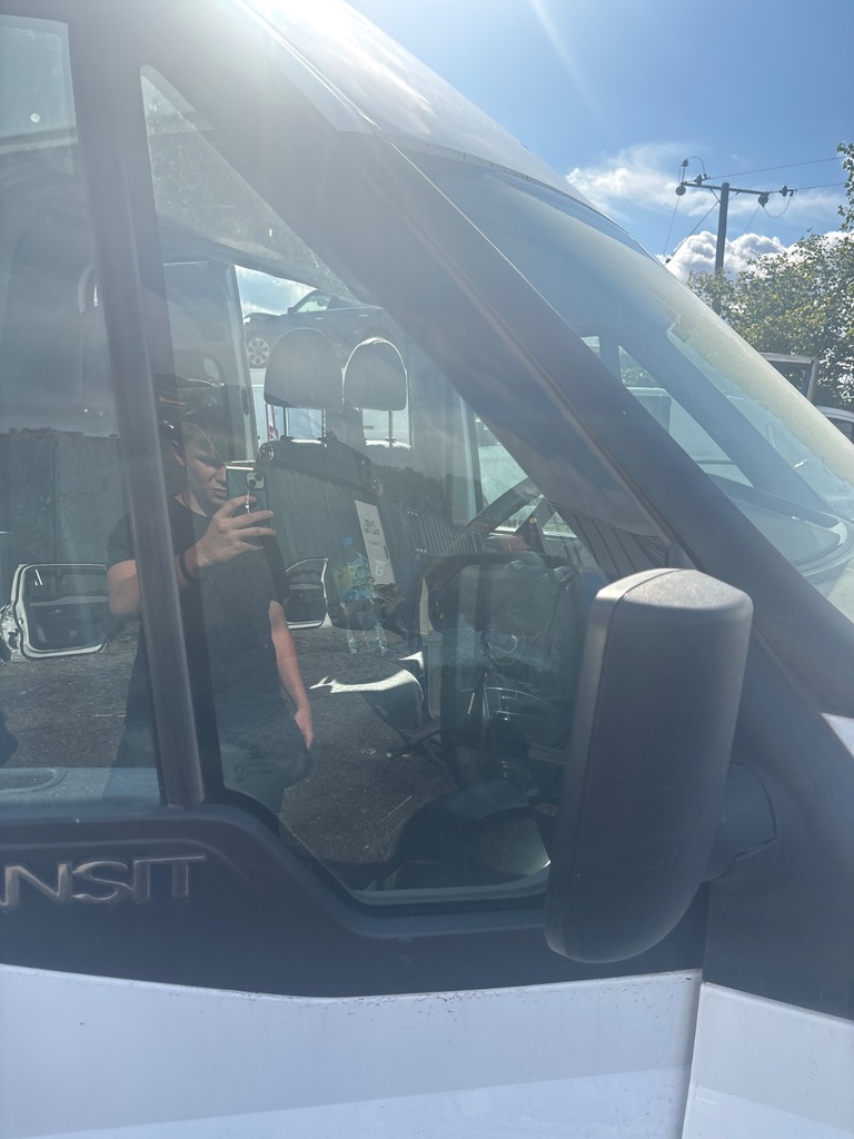 [EPE-119149] Cristal de puerta delantero derecho Ford Transit