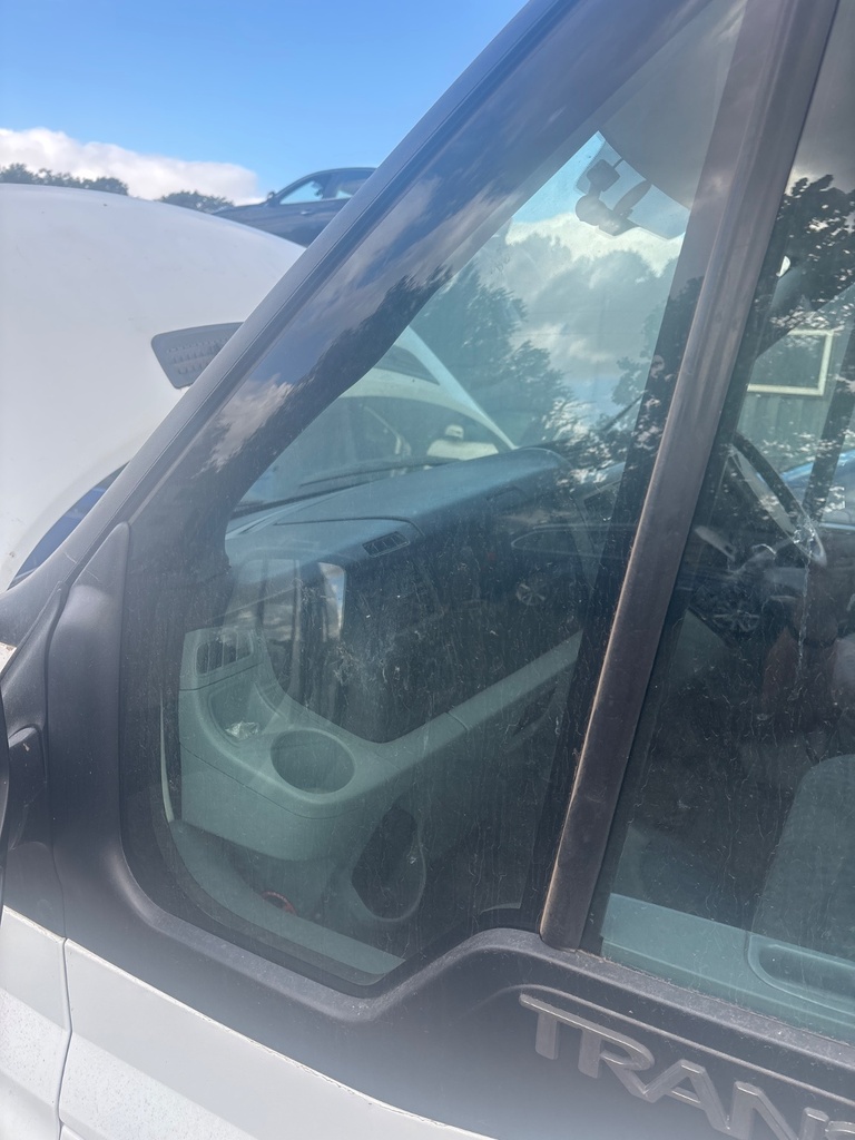 [EPE-119195] Cristal de ventanilla fija delantero izquierdo Ford Transit (2011-2014)