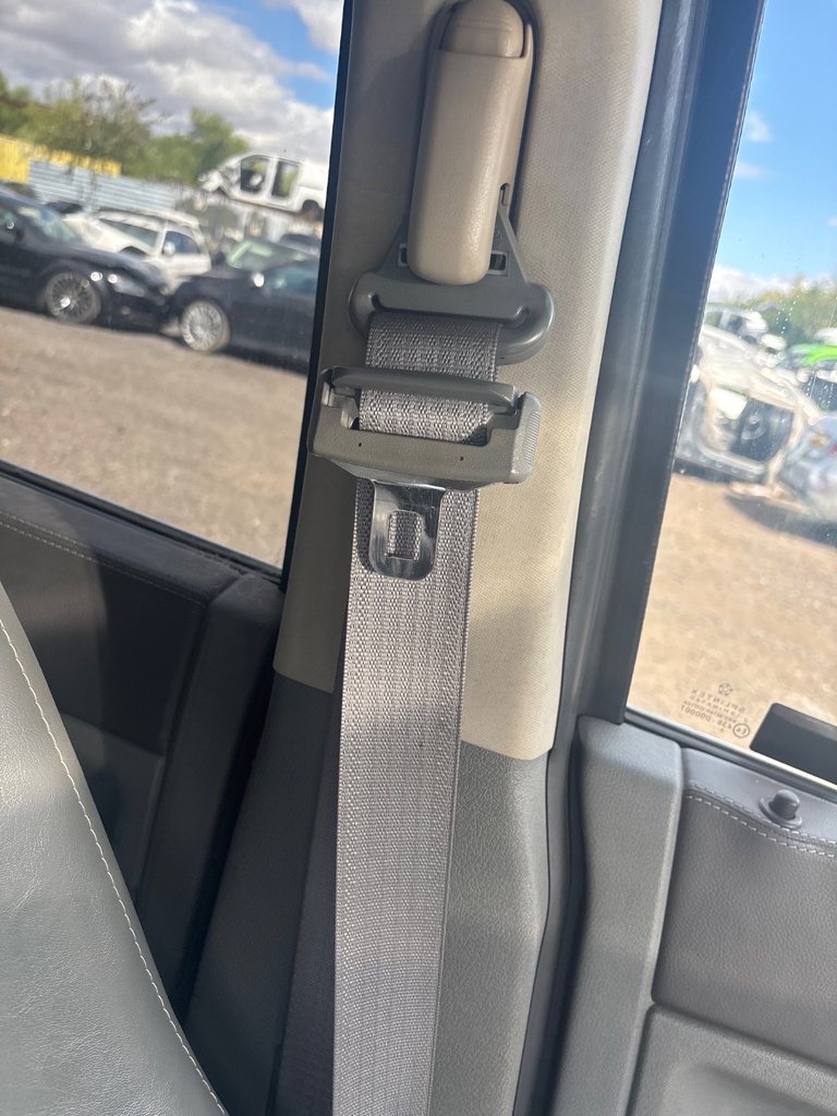 [EPE-119414] Pretensor de cinturón de seguridad delantero izquierdo Jeep Grand Cherokee