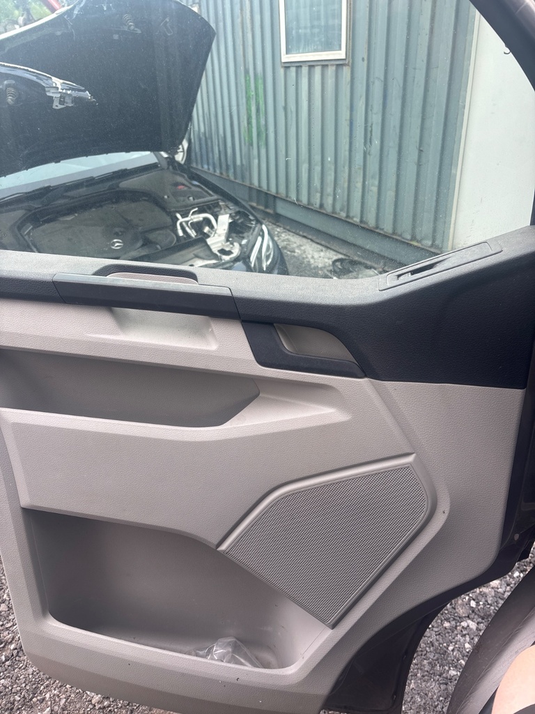 [EPE-119744] Panel interior de puerta delantera izquierda VW Transporter 2019
