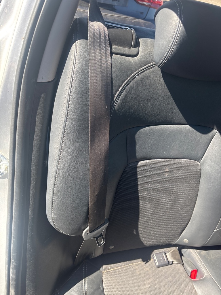 [EPE-119939] Pretensor de cinturón de seguridad trasero derecho Kia Sportage