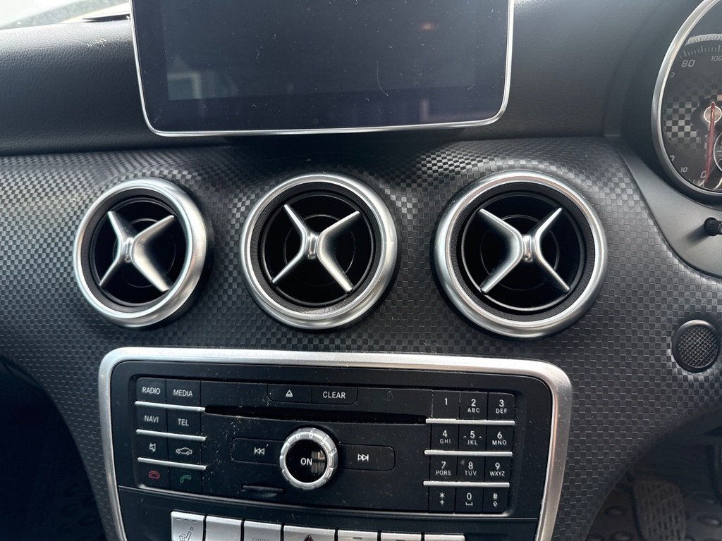 [EPE-120214] Aireador de salpicadero Mercedes-Benz Clase A (2016-2018)