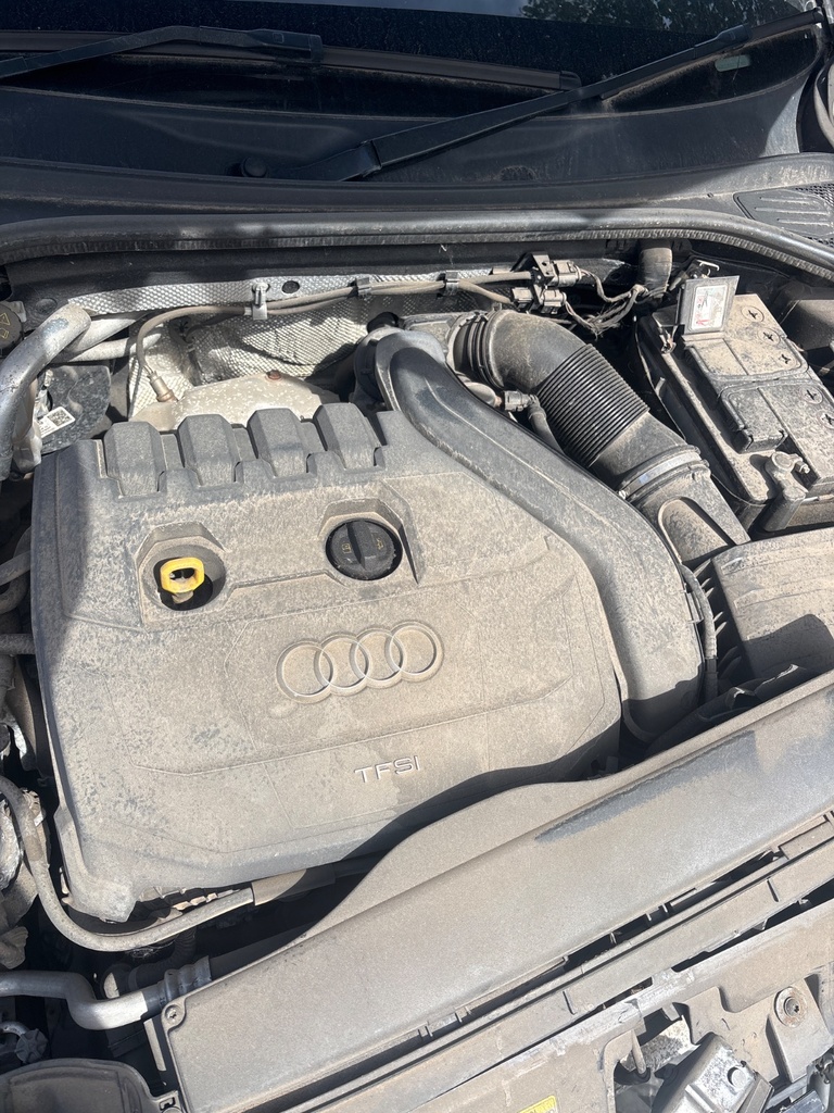 [EPE-120360] Tapa de motor Audi A3 2018