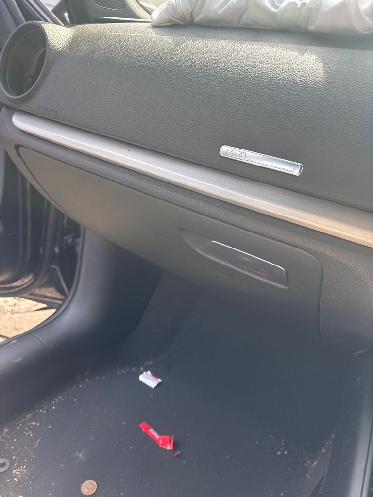 [EPE-120378] Guantera Audi A3 2018