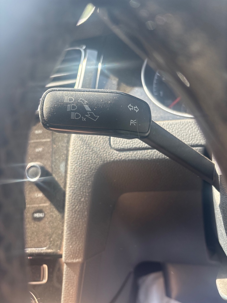 [EPE-120634] Conmutadores de columna de dirección VW Golf 2019