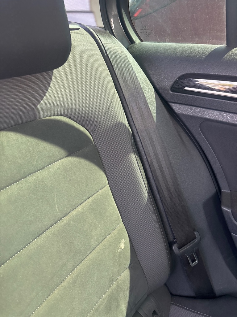 [EPE-120683] Pretensor trasero de cinturón de seguridad VW Golf 2019