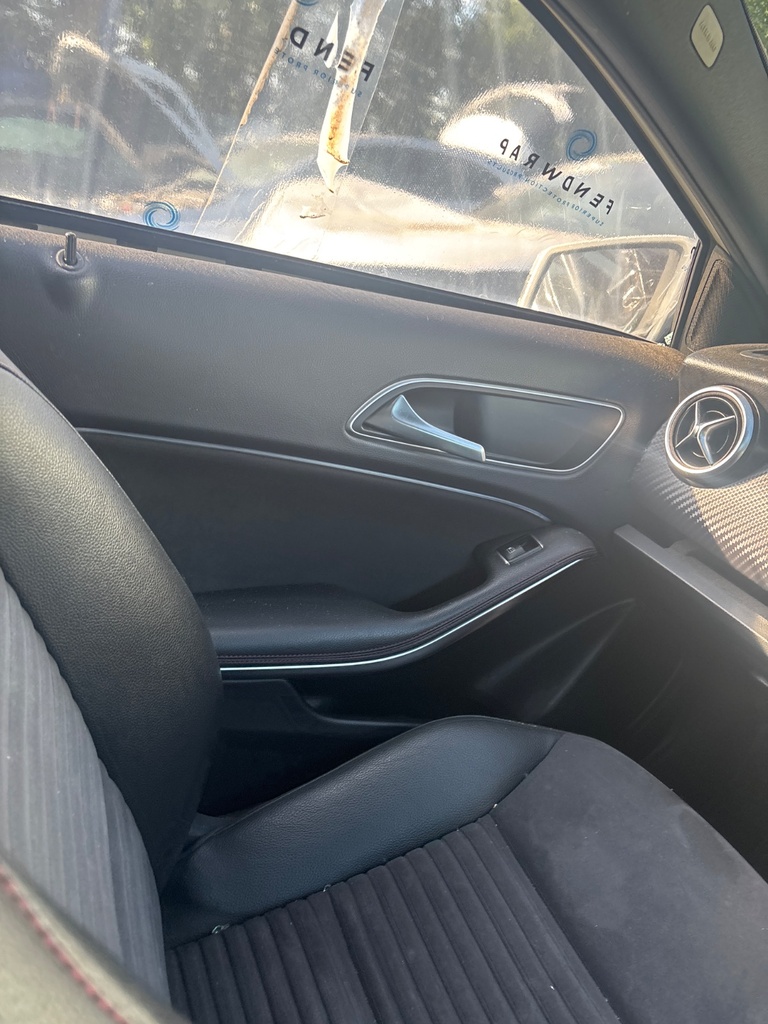 [EPE-120907] Panel interior de puerta delantera izquierda Mercedes Clase A