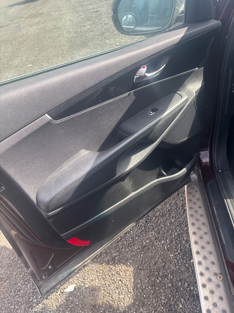 [EPE-121156] Panel interior de puerta delantera izquierda Kia Sorento (2015-2020)