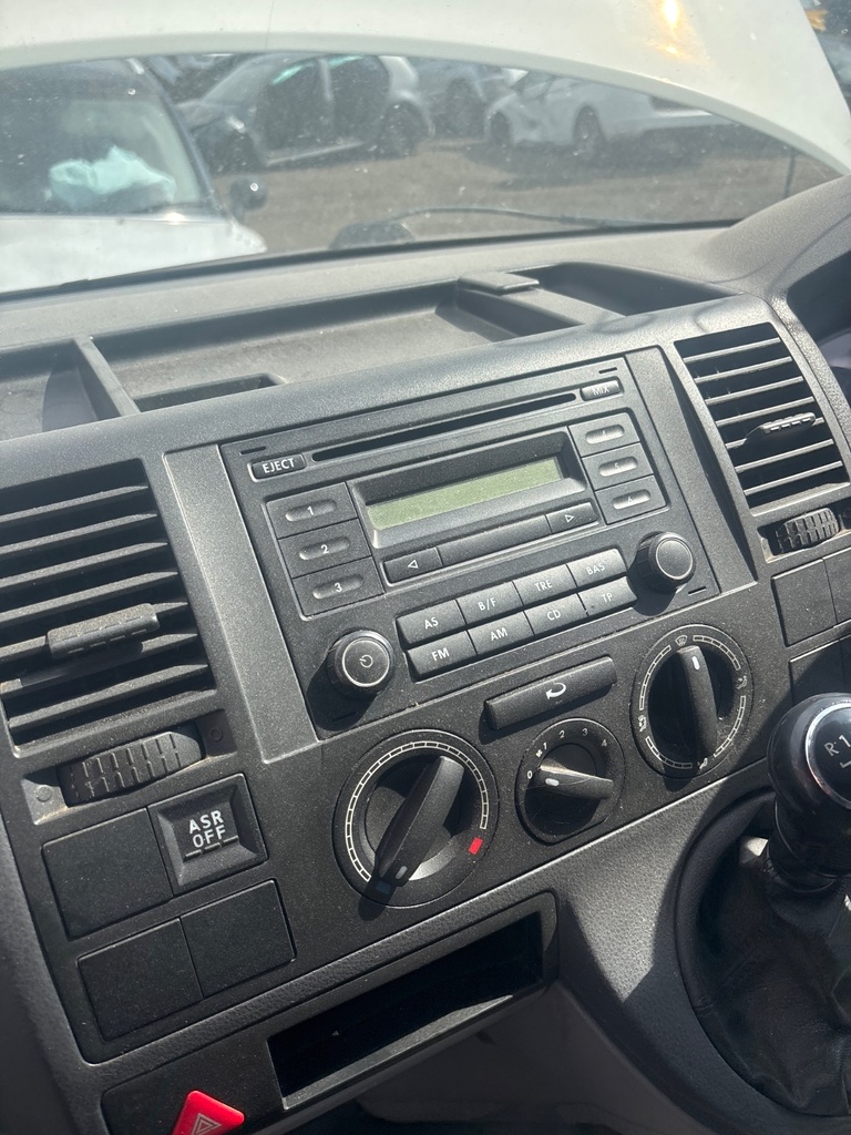 [EPE-121227] Autorradio reproductor CD VW Transporter T5 2.5 TDI (2003-2009)