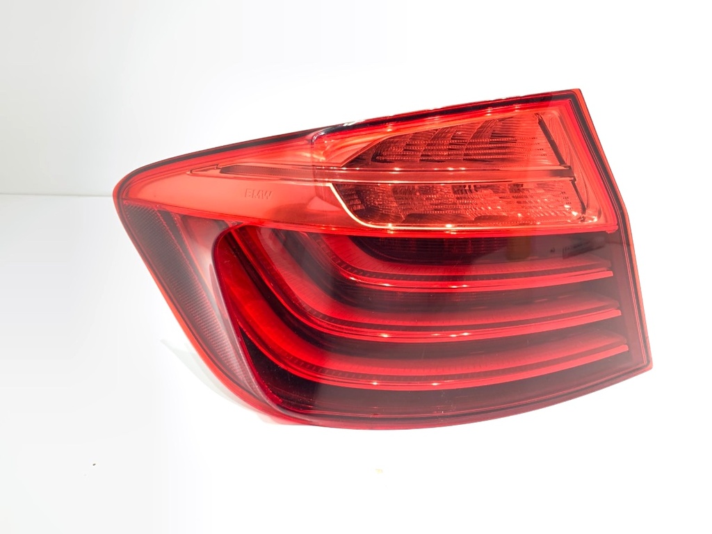 [STARK-874349] Piloto trasero izquierdo BMW Serie 5 (F10) 2009-2016