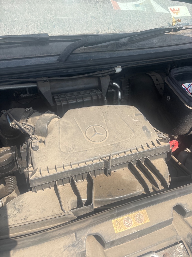 [EPE-121614] Tapa motor Mercedes-Benz Sprinter 314 CDI 2020