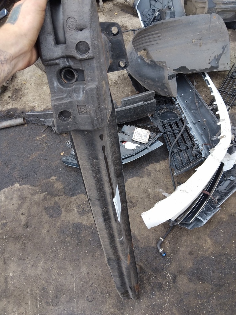 [EPE-121874] Refuerzo de paragolpes trasero para VW Passat CC