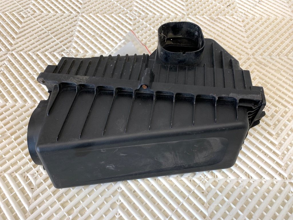 [STARK-874846] Caja de filtro de aire ALFA ROMEO STELVIO (949_) 2.0 206 kW 2016-2022