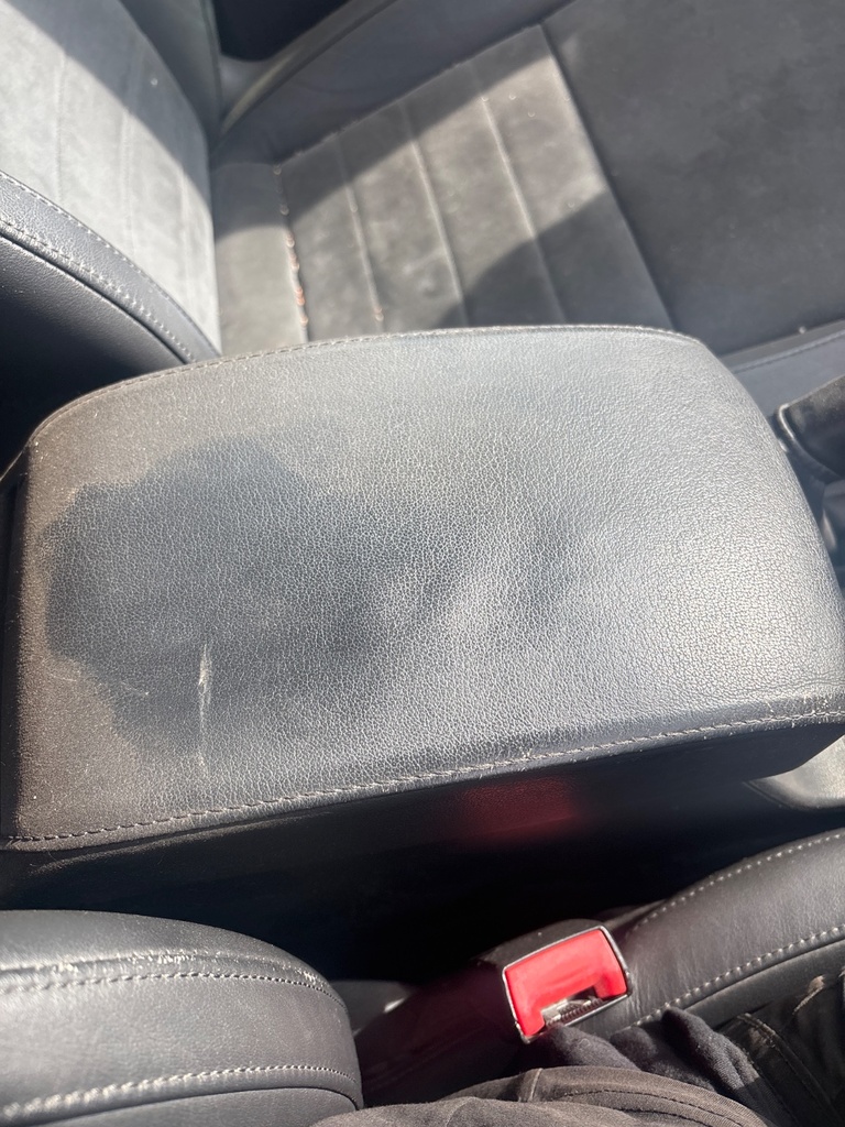 [EPE-122089] Reposabrazos de consola central Skoda Octavia 2014