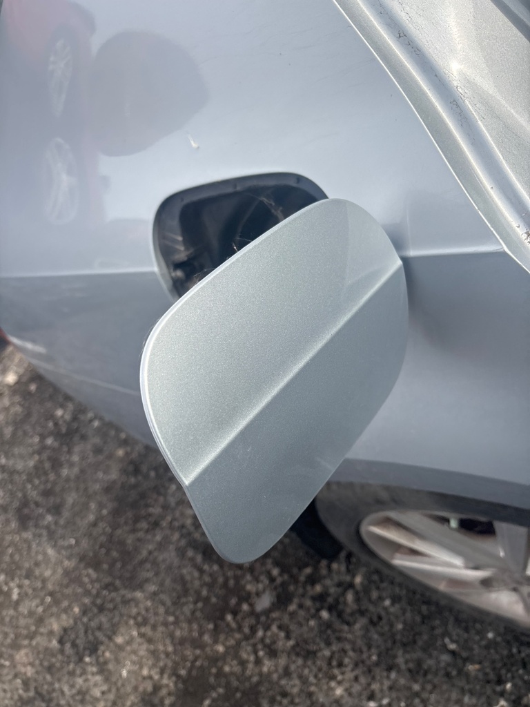 [EPE-122113] Tapa de combustible Skoda Octavia 2014